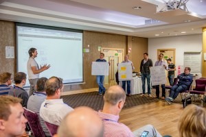 Canon EOS 5D Mark II 140611-082322-5616x3744